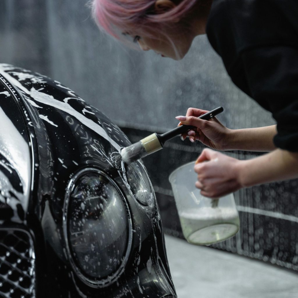 Photo by Tima Miroshnichenko: https://www.pexels.com/photo/woman-cleaning-the-headlight-of-a-car-6873087/